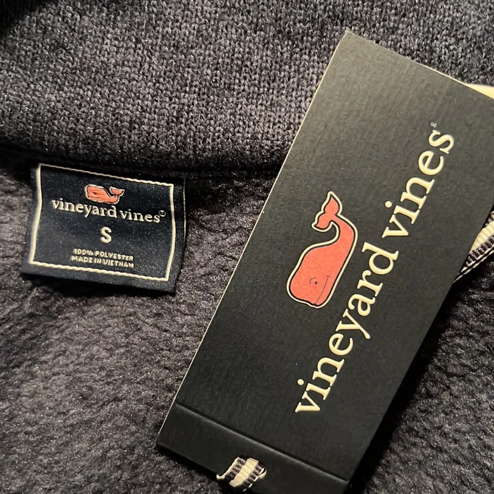 NWT Vineyard Vines Outerwear Vest - Picture 3 of 6